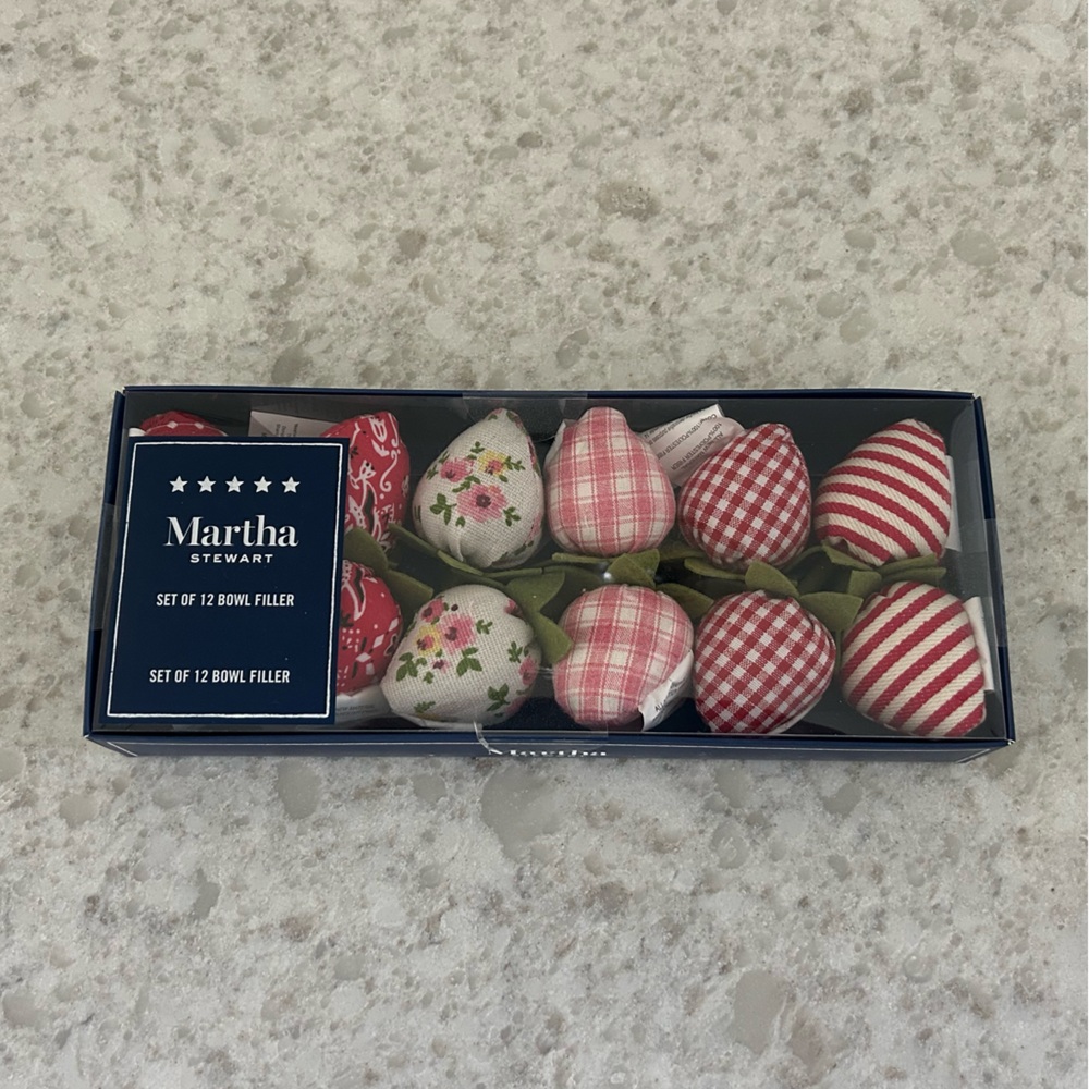 “New” Martha Stewart assorted Fabric Strawberry Bowl Fillers - Set of 12